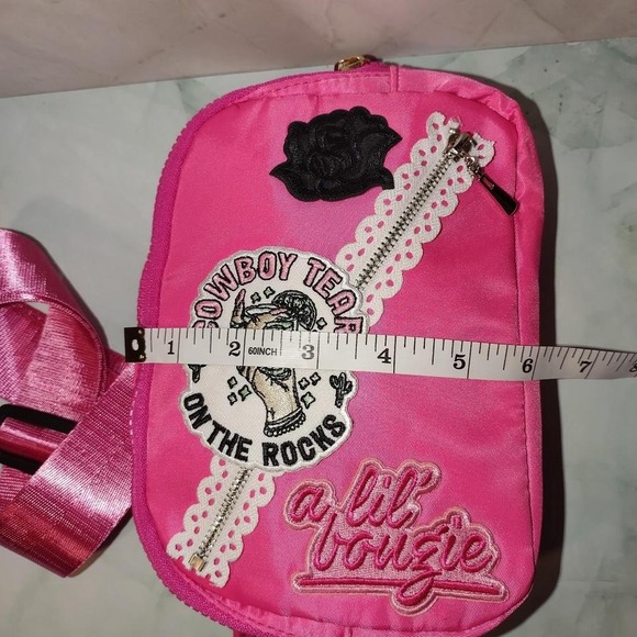 Cowboy tears custom cross body pink bag - Picture 2 of 5